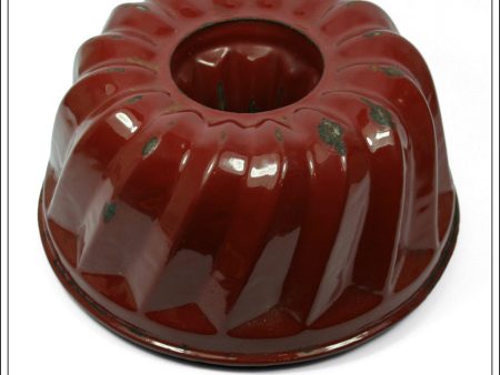 Large Vintage Enamelled   Graniteware Kitchen Ring   Bundt Cake Mould. 9.00 Inch Diameter. For Cheap