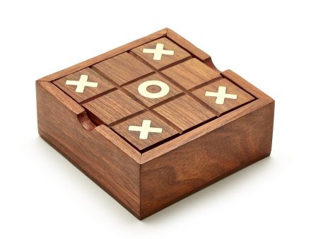 Tic-Tac-Toe & Solitaire 2-in-1 Game Box Discount