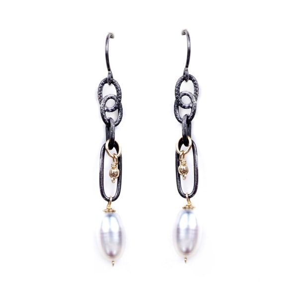 Thick Oval Chain Pearl Earrings For Discount