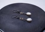 Thick Oval Chain Pearl Earrings For Discount